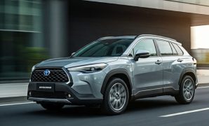 Corolla Cross Hybrid,